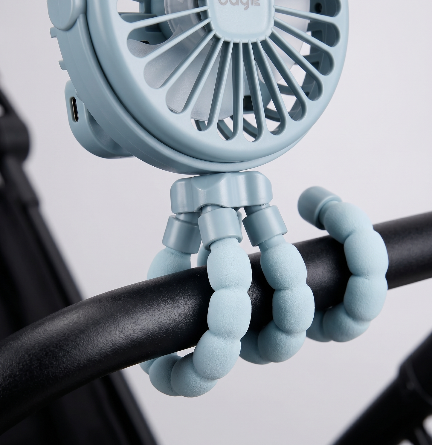 Portable Clip-On Baby Fan – Quiet Cooling for Stroller & Crib